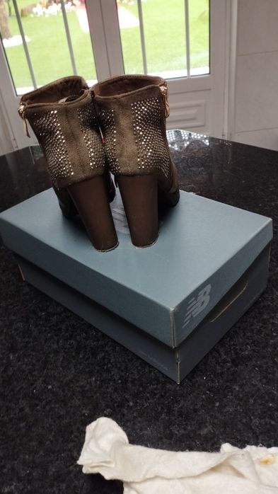 Botins  bejes tam 36,