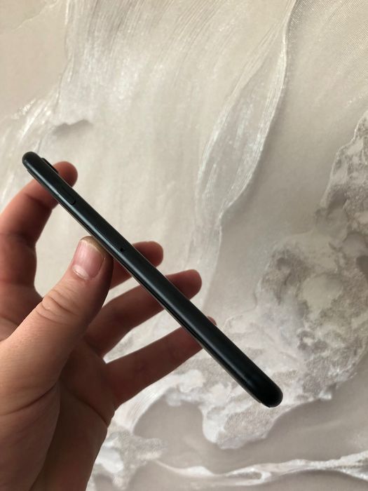 IPhone SE 2022 3 Gen 64 Gb