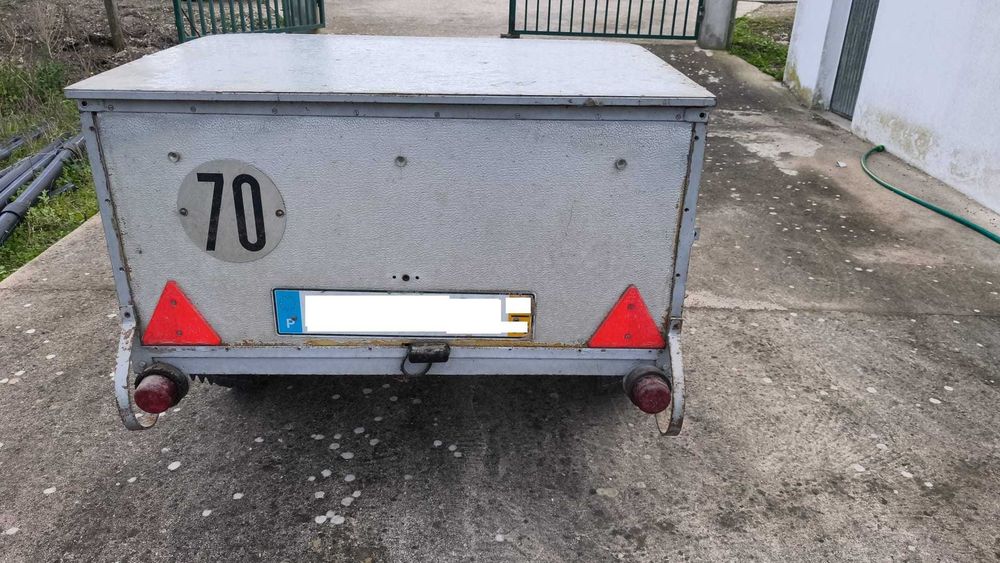 Atrelado de Carga de Caça