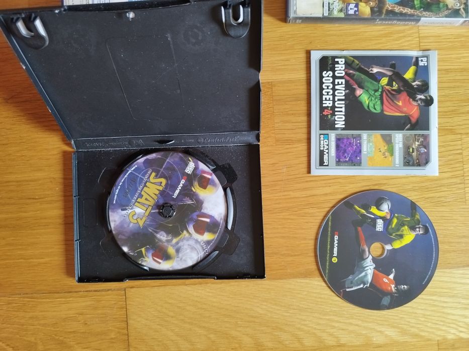 Lote de 7 jogos PlayStation 2 e PC