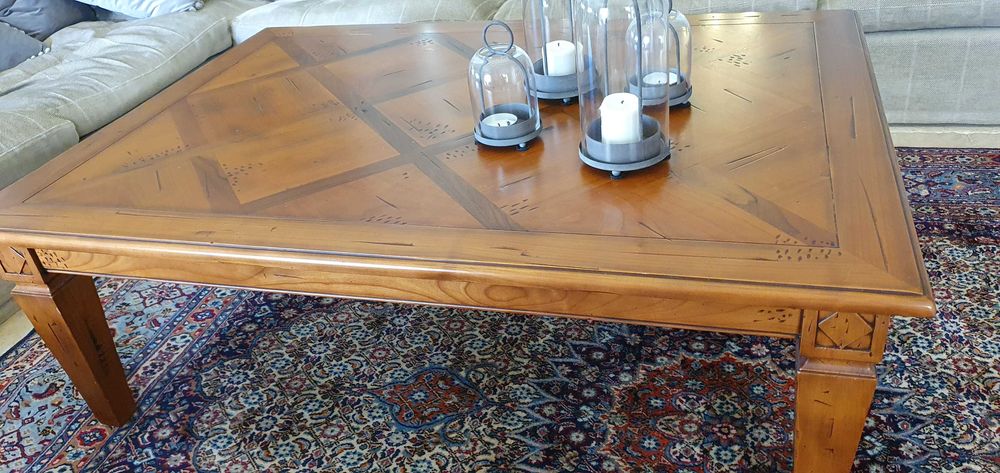 Włoski duży stolik kawowy w stylu toskańskim