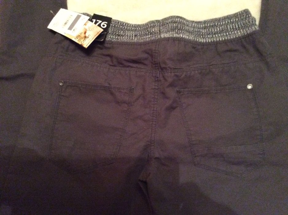 Calças de ganga e calções de sarja NOVAS t14