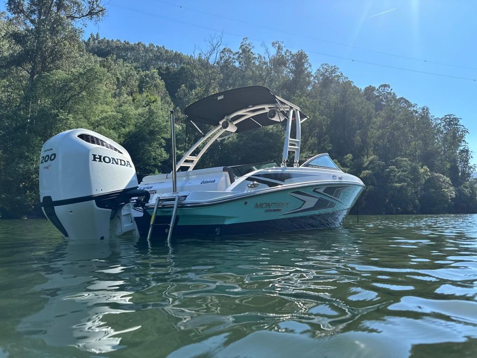Monterey M225 2021