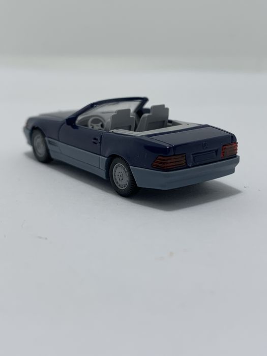 Mercedes 500 SL da Wiking escala 1/87