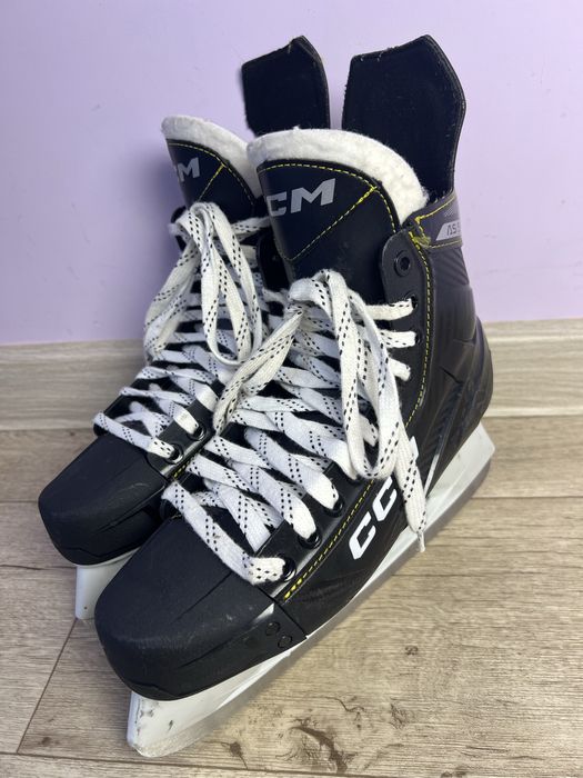 хоккейные коньки CCM Tacks AS-550