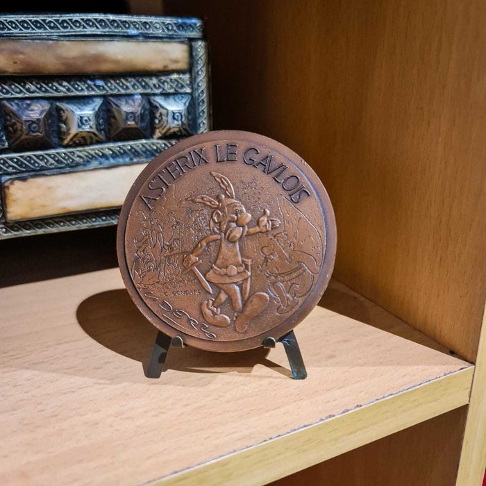 Medalha Colecionável “Astérix Le Gaulois” – Assinada C. Gondard