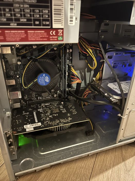 Komputer stacjonarny