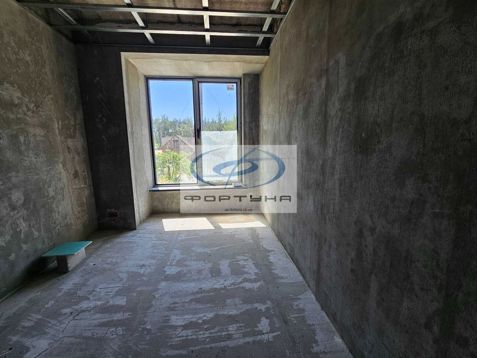 Квартира у новому будинку. р-н Дахнівка.