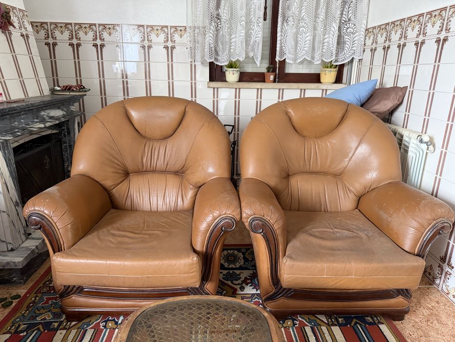 Conjunto 3 sofas com mesa centro