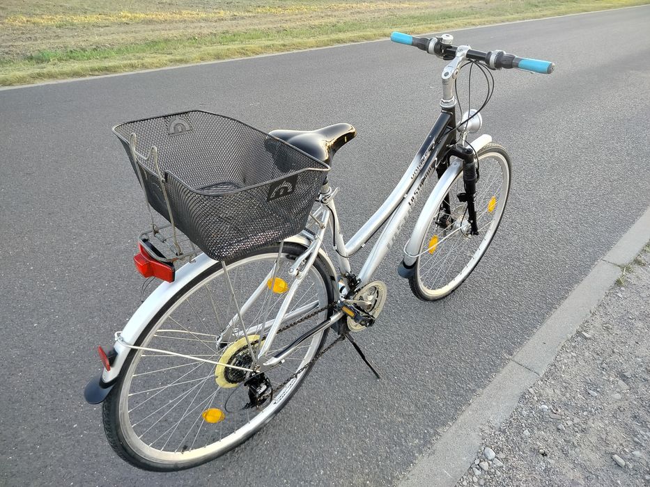 La Strada aluminiowy 28" tarczówka , amortyzacja .