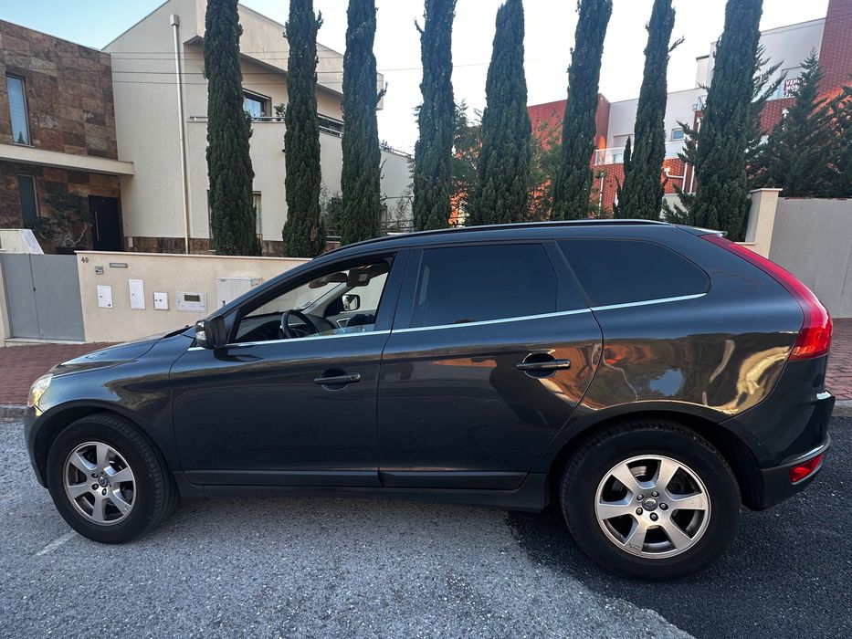 Volvo XC60 2.0 D4 163cv | 2012 | Pele | Manual |