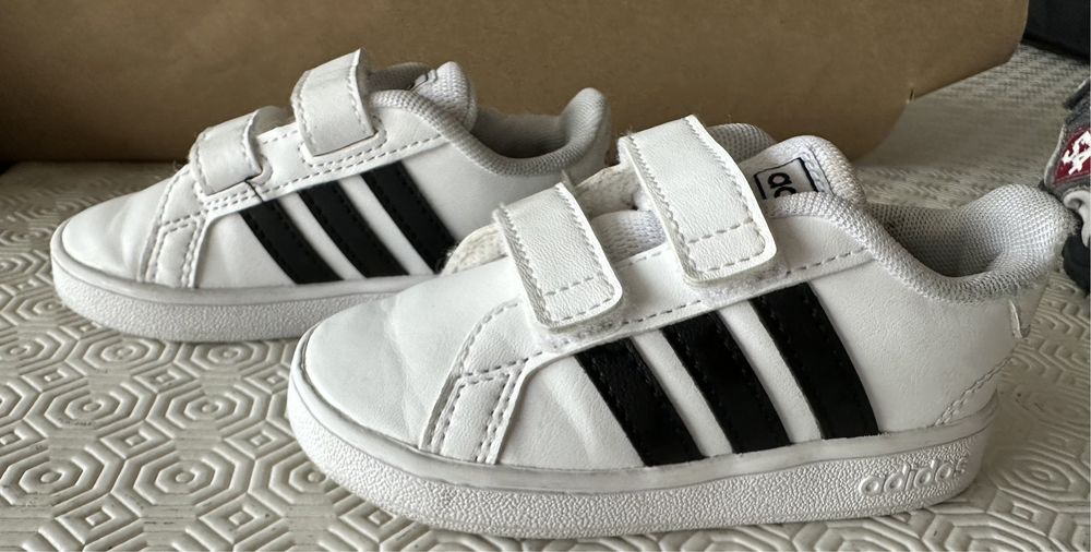 Sapatilhas adidas 21