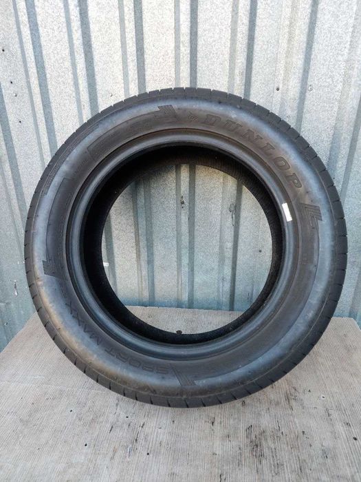 Резина Шини 235 55 R17 Dunlop SportMaxx RT2