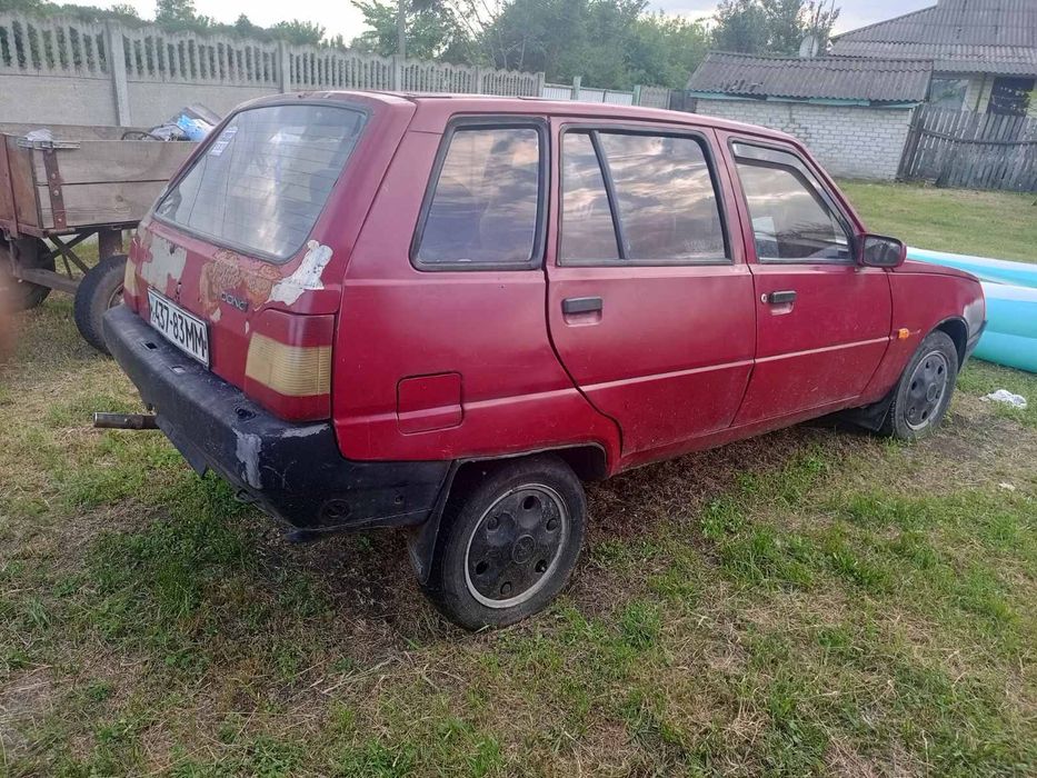 Продам автомобіль Таврія Дана