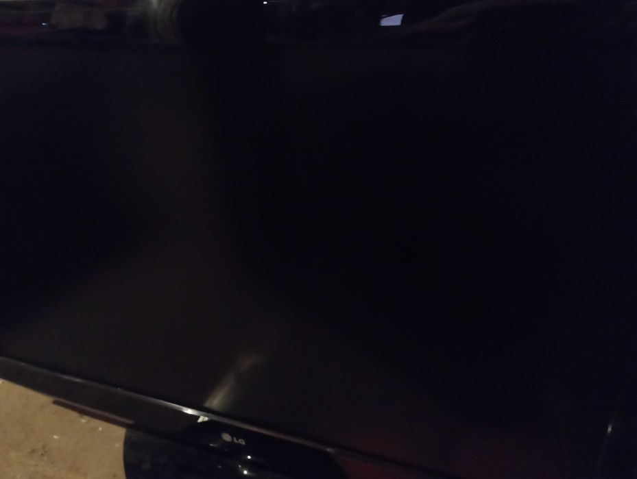Telewizor LG 42 całe uszkodzony brak zasilania