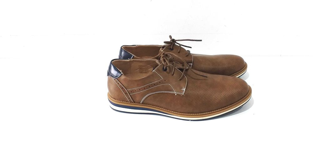 Sapatos para homem em pele sintética de grande qualidade. Promoção !!!