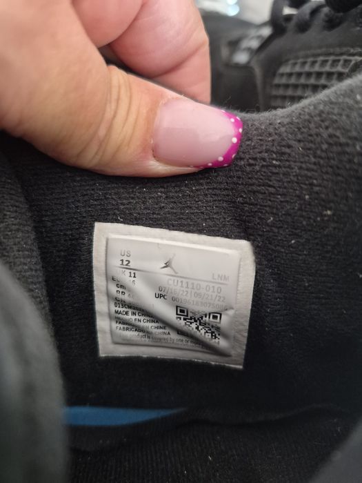 Buty Jordan 4 Retro Black 46