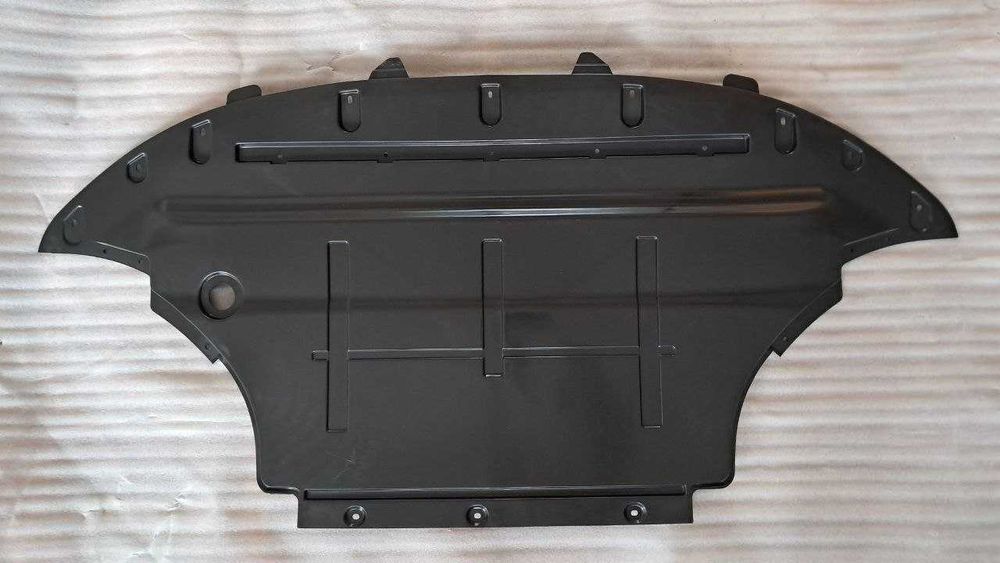 Захист двигуна, коробки, днища Audi Q5 2012-2016, 8R0 863 821 B: 1