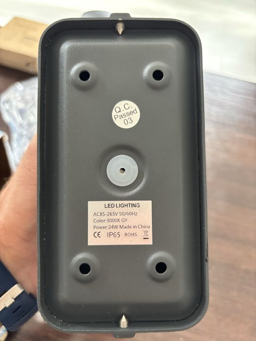 Lampa led z czujnikiem kolor antracyt 24 w 3000 K