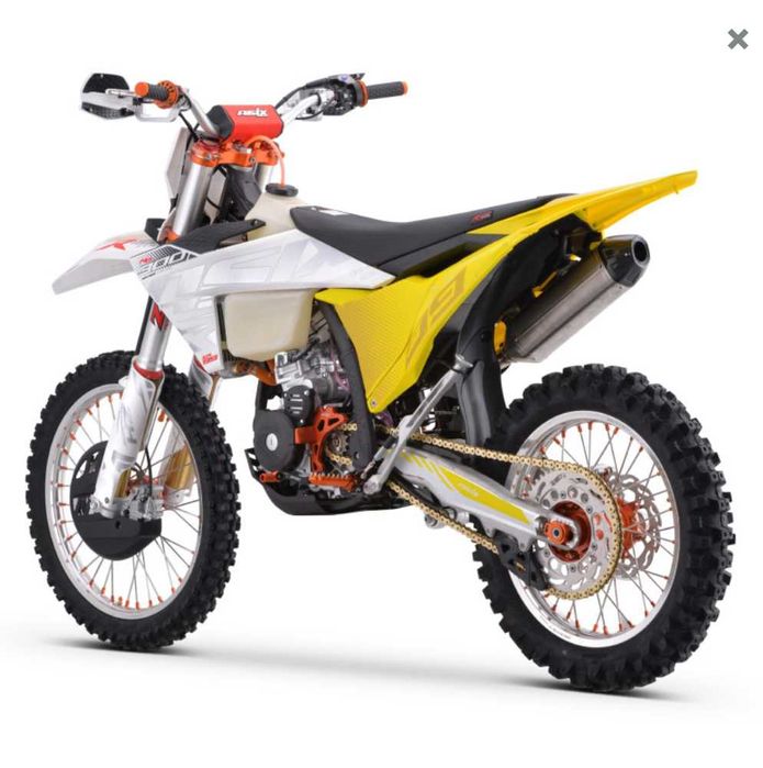 Cross Crossy ASIX XR99 300cm3 2025r *RATY*