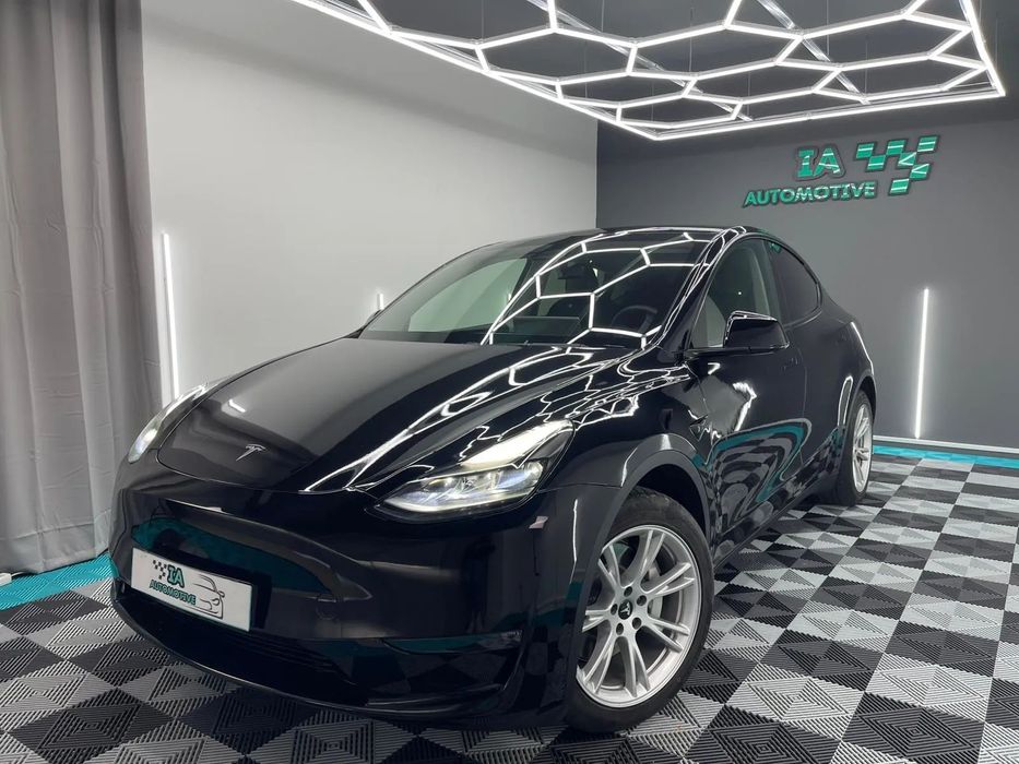 Tesla Model Y Long Range Dual Motor AWD