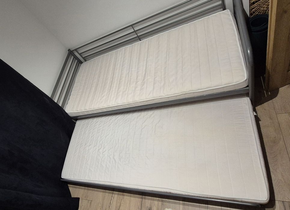 Łóżko metalowe IKEA FYRESDAL – rozkładane (2w1) + 2 materace