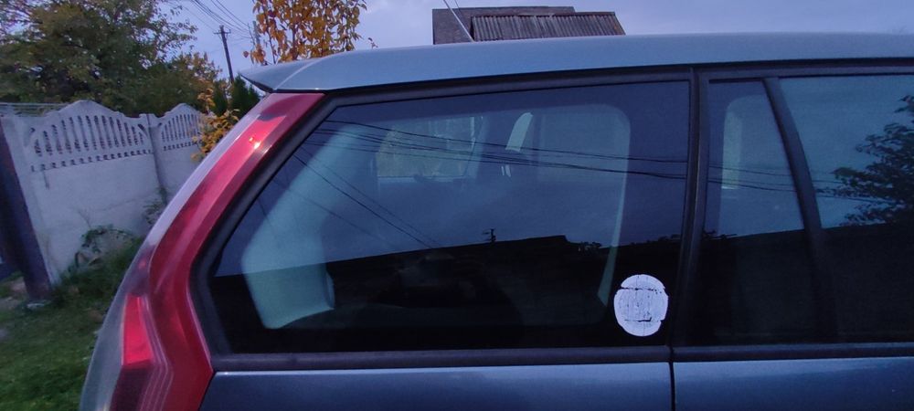 Разбираю citroen c4 picasso 2,0hdi 2007г