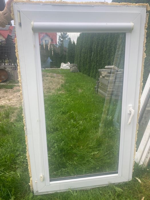 Brązowe okna na sprzedaż