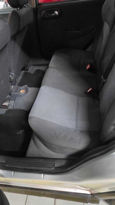 Opel Corsa C 1.2i Automático - 4 pneus novos e manuntenções em dia