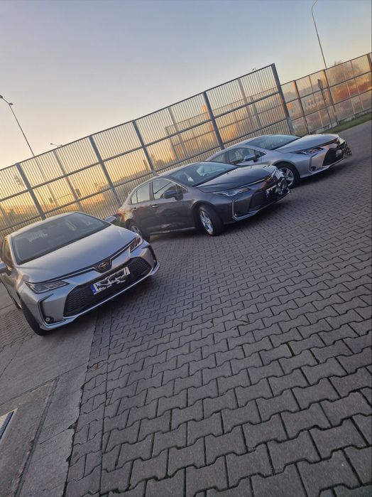 Wynajem samochodów Nowe Corolle..