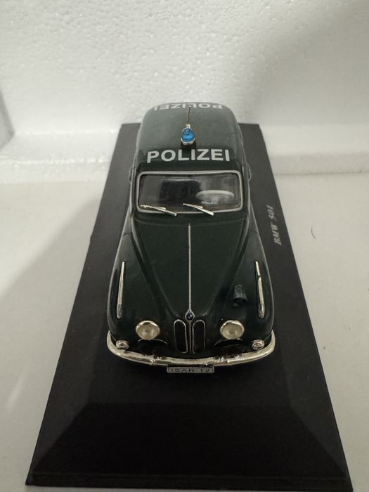 BMW 501 escala 1:43