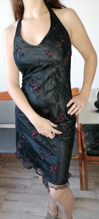 Sukienka M z kwiatami wesele studniówka sylwester mała czarna