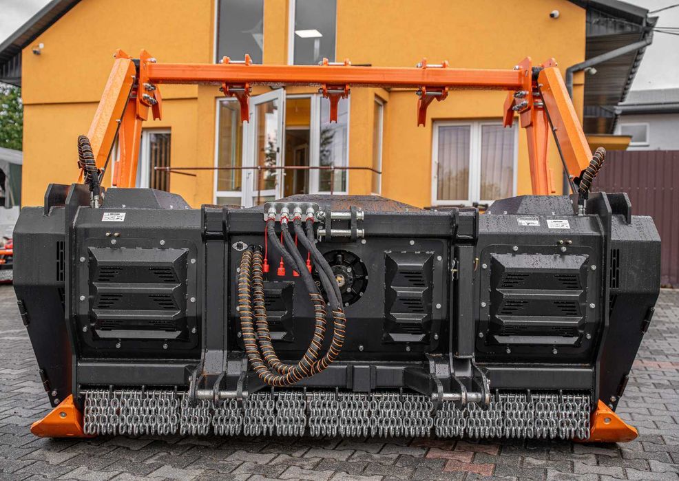 Mulczer leśny frez karczownik Orkan ML R6 220 czyszczenie działek