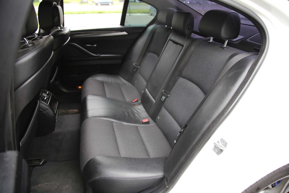 BMW 5 Series 520 Офіційна