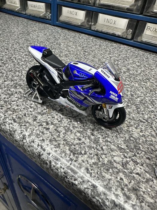 Motos escala 1.18