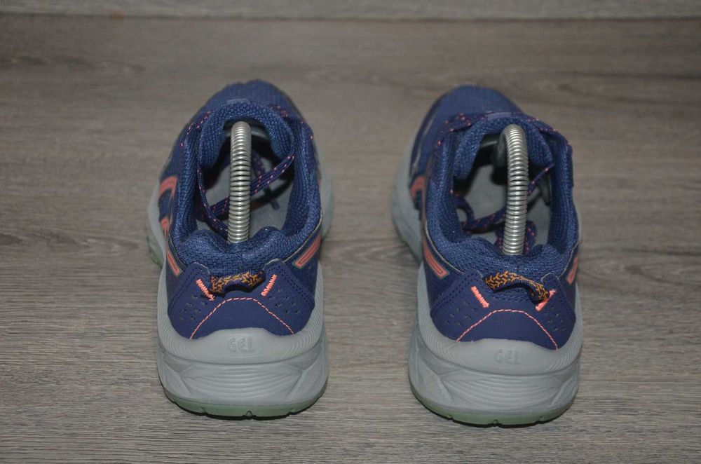 Продам кросівки Фірма ASICS.