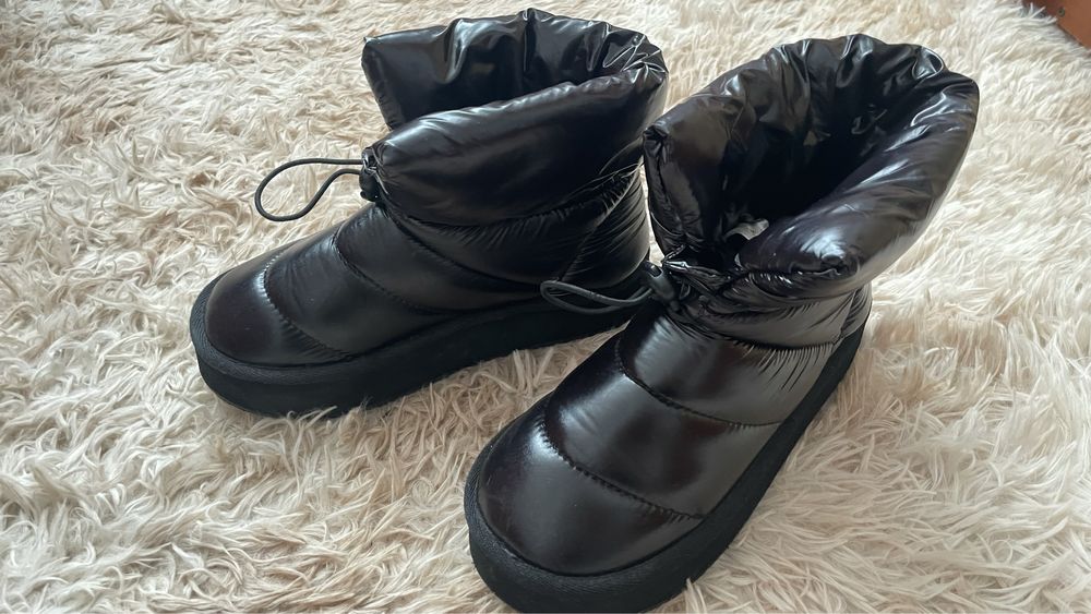 Дитячі чобітки, розмір 34