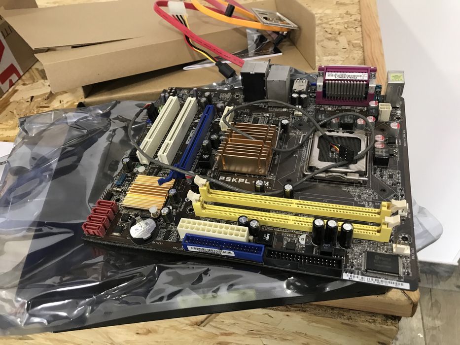 Placa Asrock  nova