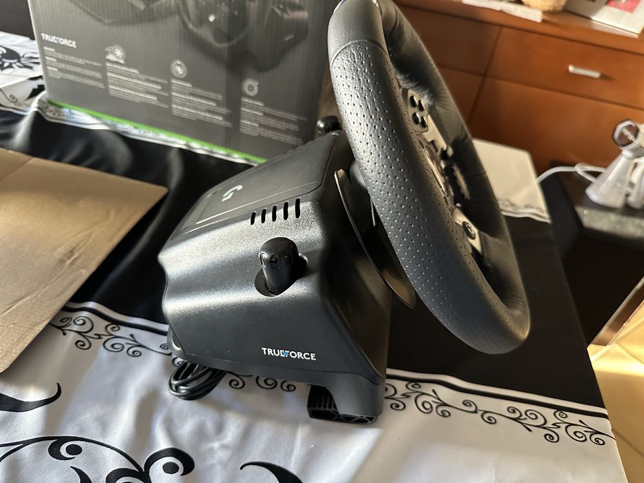 Logitech G923 (com Shifter) — PC e Xbox