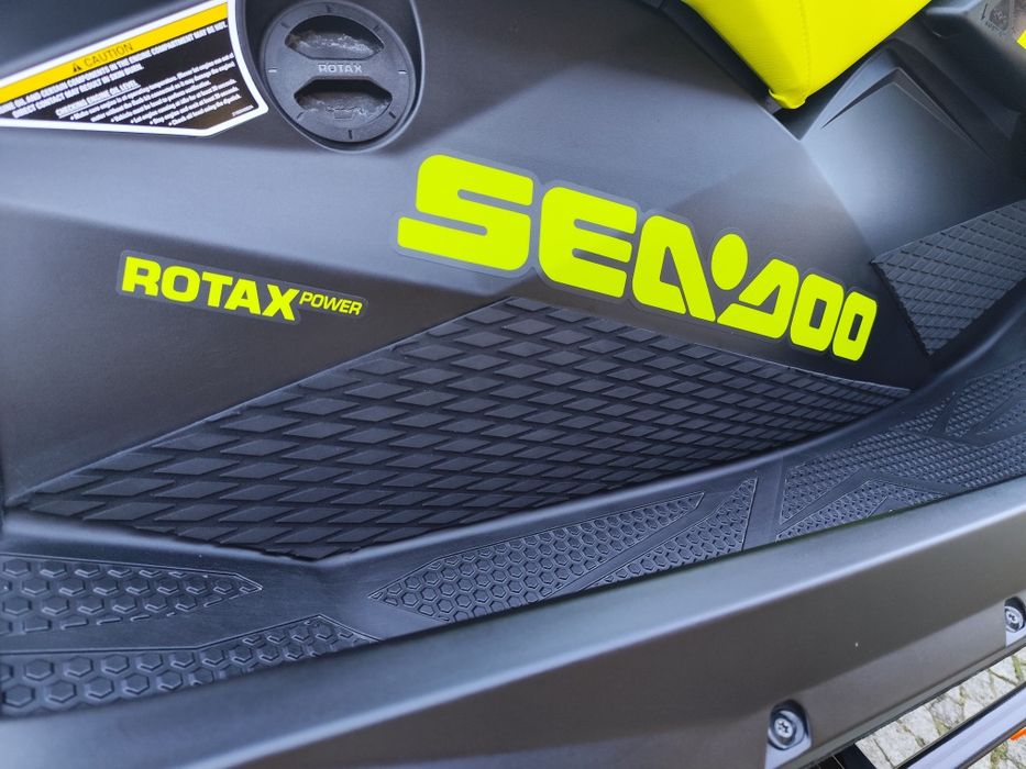 Skuter wodny SeaDoo Spark trixx 3up IBR VTS Salon PL