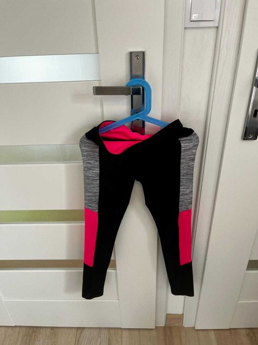 Legginsy sportowe dziewczęce czarno-różowe Destination roz. 140