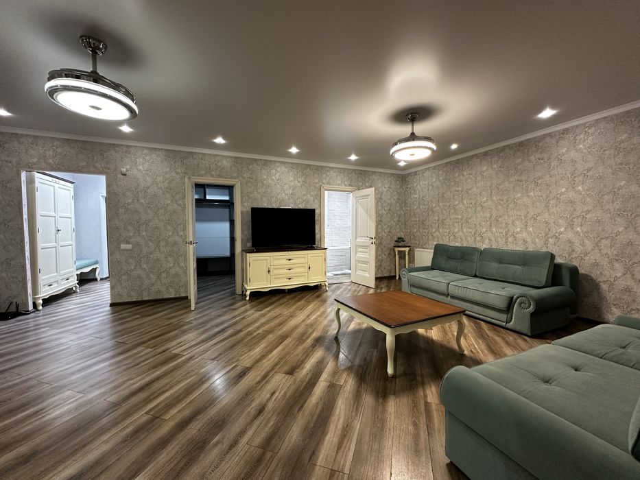 Оренда 3-х кімнатної квартири в новобудові