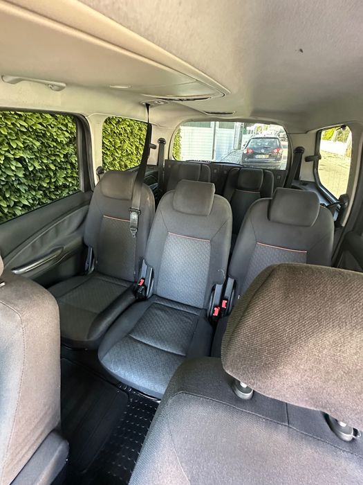 Ford Galaxy 7 lugares com revisão e inspeção