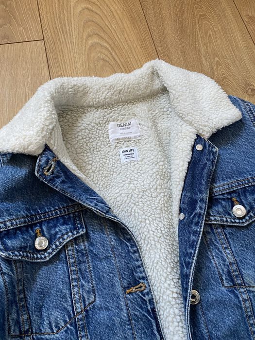 Джинсова куртка Bershka