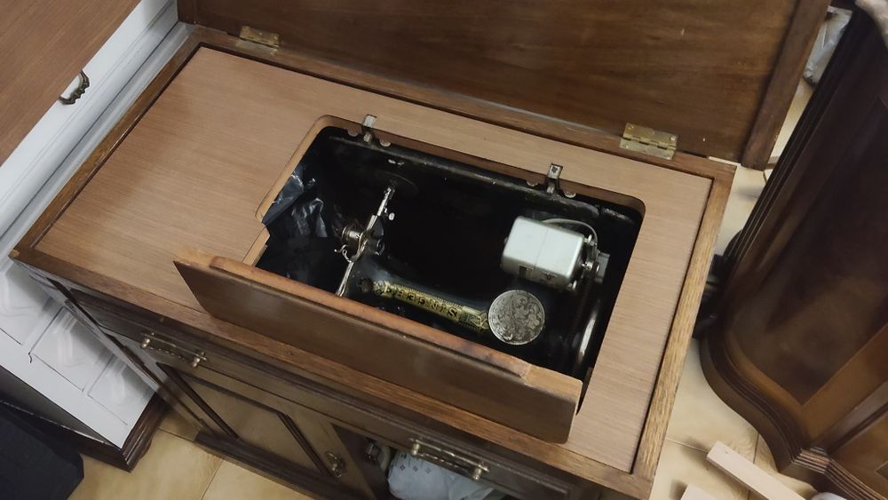 Máquina de costura antiga Singer