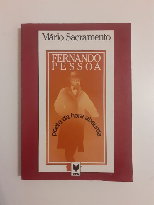 Fernanďo Pessoa, poeta da hora absurda