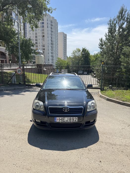 Toyota Avensis 2,0 дизель механика