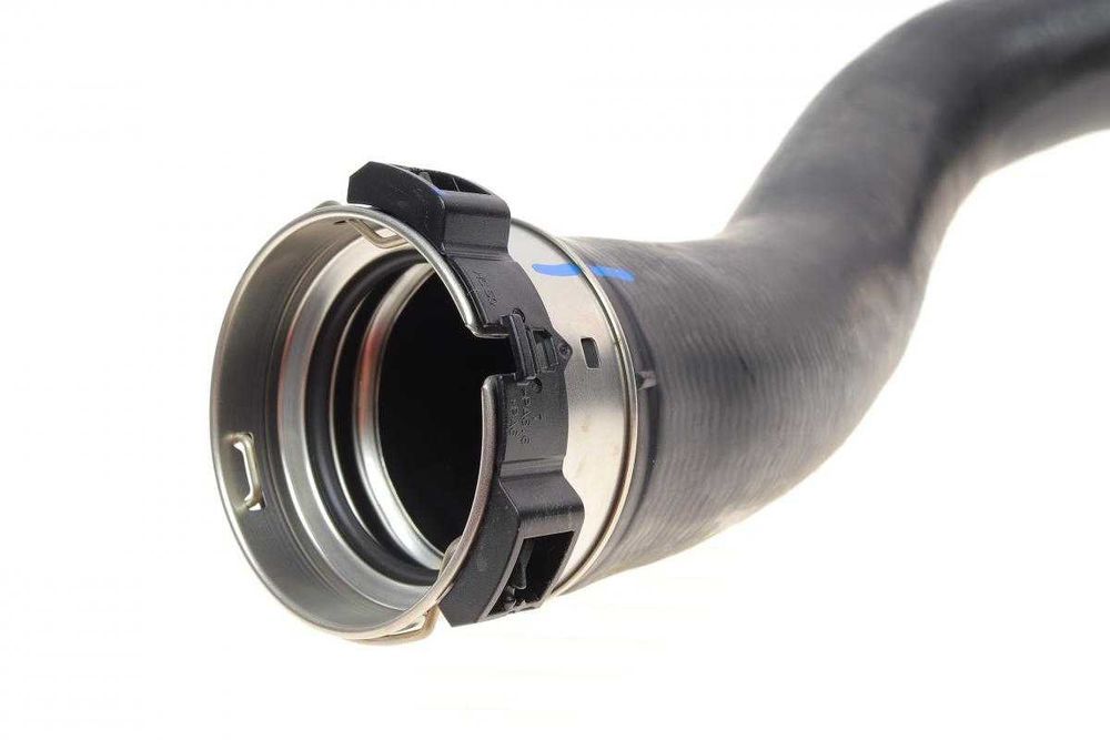 Патрубок інтеркулера интеркулера  Opel Insignia оплеь інсігнія