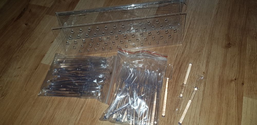 Prezenter na wzorki do paznokci z tipsami