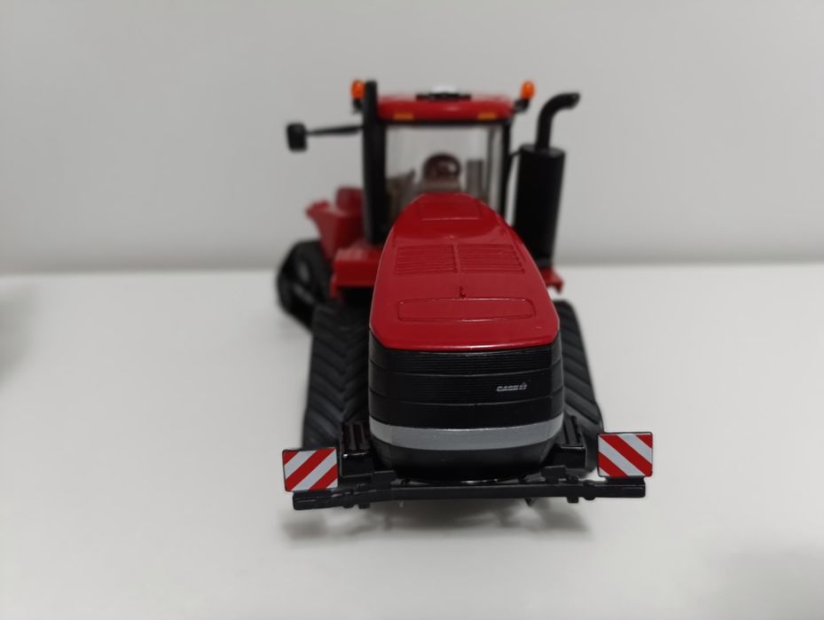 Traktor ciężarowy duży metalowy Siku Case  CASE IH Quadtrac 600 w skal